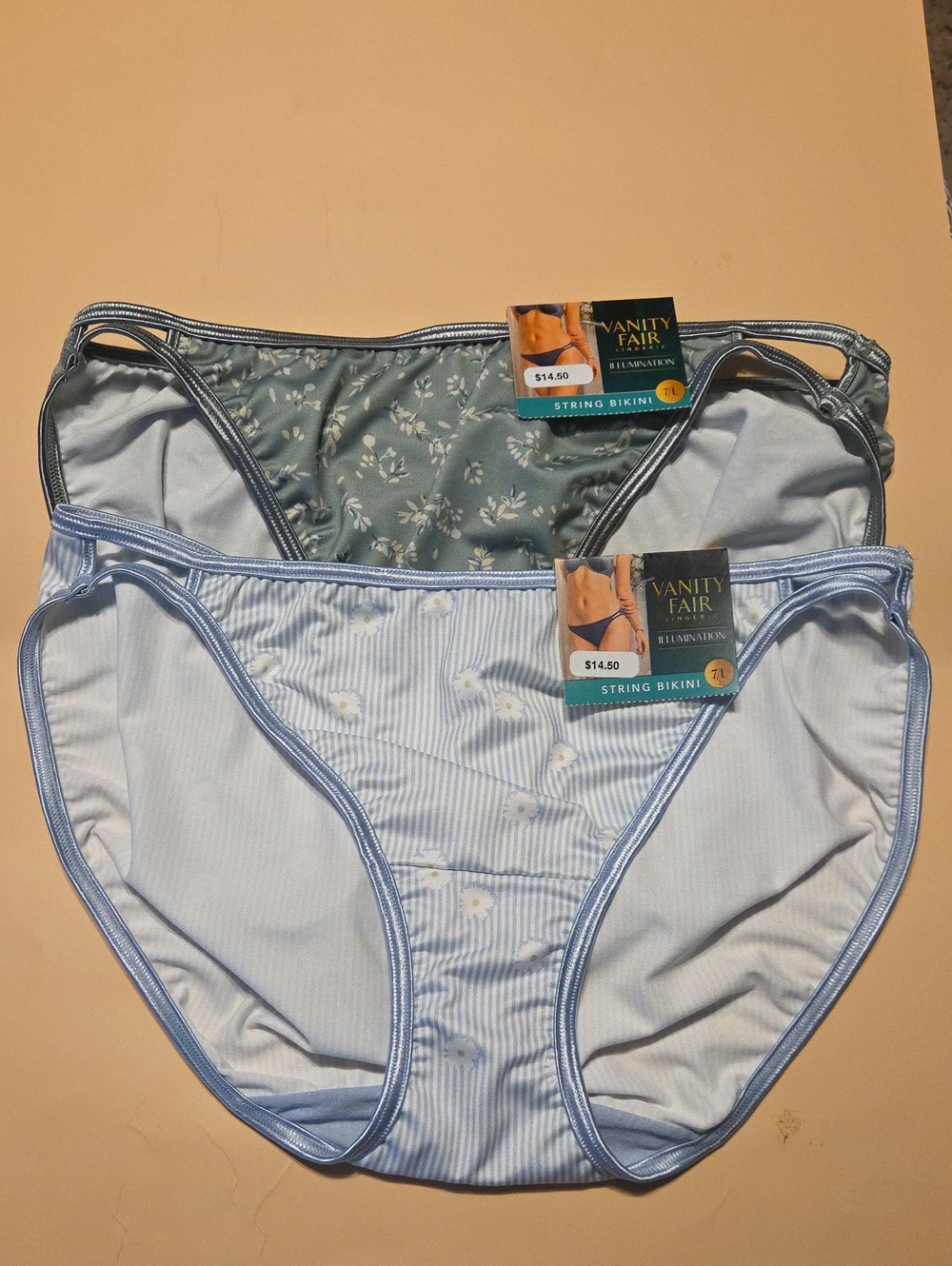 Vanity Fair Illumination String Bikini Panties Set Of 2 Size 7 L